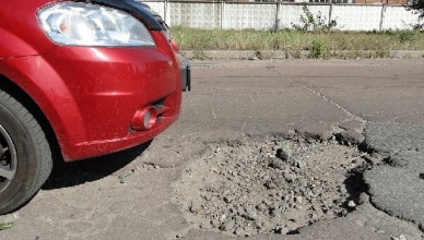 Российский студент создал робота-ремонтника дорог