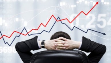 Доллар на бирже достиг минимума с 2015 года