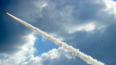 Новая ракета КНДР ушла в сторону Японии Новая ракета КНДР ушла в сторону Японии
