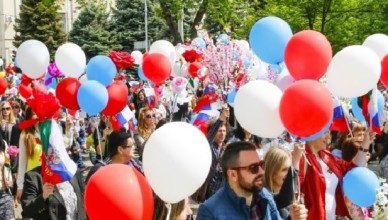 Стартовало праздничное шествие 1 Мая в День труда