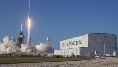 SpaceX прекратит разработку Falcon 9